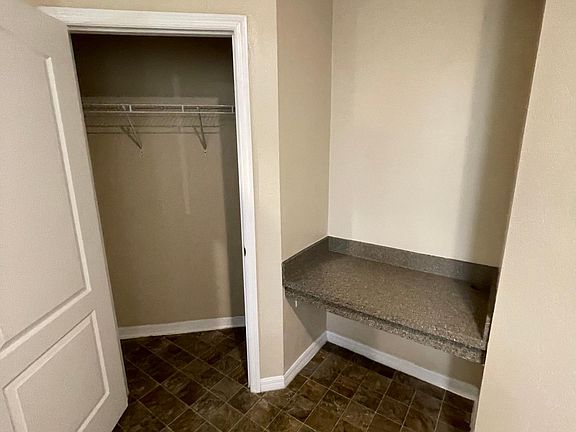 3rd image of 1600 Villa Capri Cir APT 207