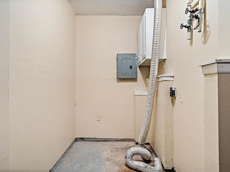 4310 Ebbtide Dr — Photo 16
