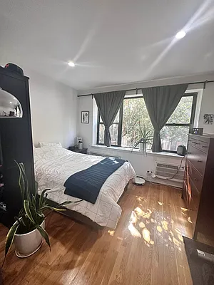 Rented by Aimee Grodanz, LREB | media 2