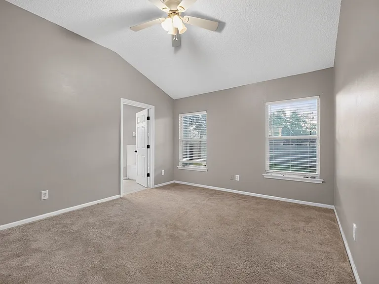 863 Timberjack Ct — Photo 16
