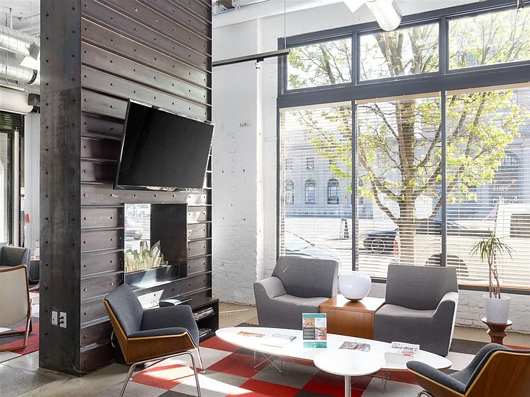 Honeyman Hardware Lofts — Photo 24