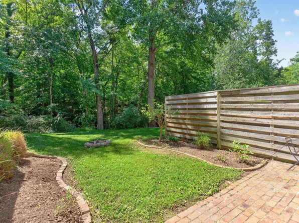 107 Georgetown Grn, Charlottesville, VA 22901