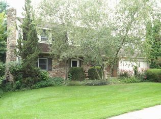 90 Beddington Ln, Strasburg, PA 17579