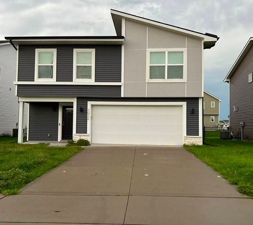 1st image of 4026 NE 5th St