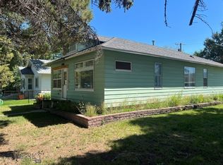 302 N Bridge St, Twin Bridges, MT 59754