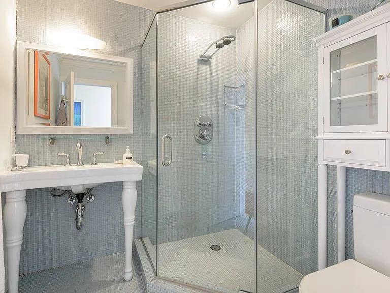 570 Dune Rd — Photo 20
