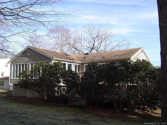 3rd image of 53 Brookwood Dr
