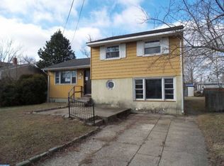 212 E Winthrop Ave, Clementon, NJ 08021