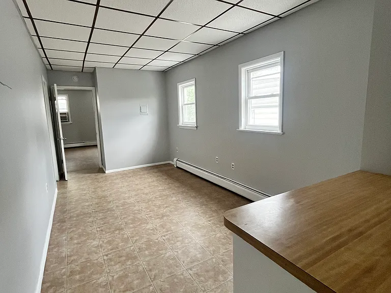 75 Broadway #3L — Photo 4