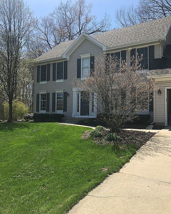 2nd image of 7095 Black Forest Dr NE