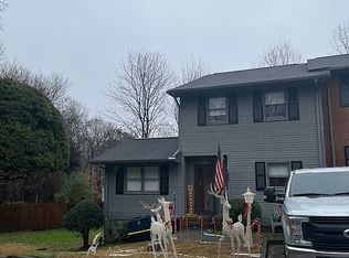 1901 Meadowbrook Cir, Dalton, GA