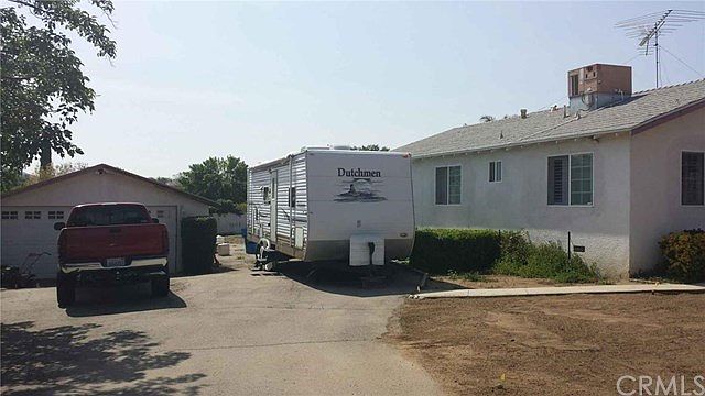 2nd image of 4184 Mariposa Ave
