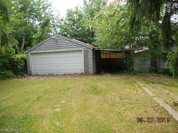 3rd image of 884 Sheridan Ave