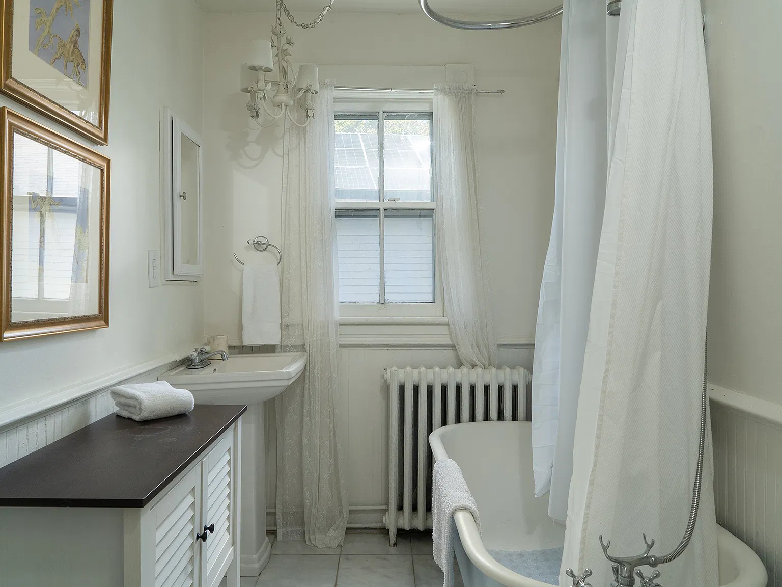 2 bed, 1179 sqft, $2,400 — Photo 1