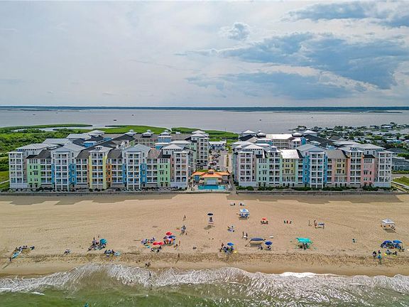 2nd image of 3738 Sandpiper Rd APT 301B