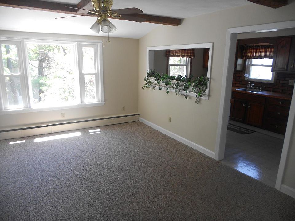 Dining Room - Kitchen