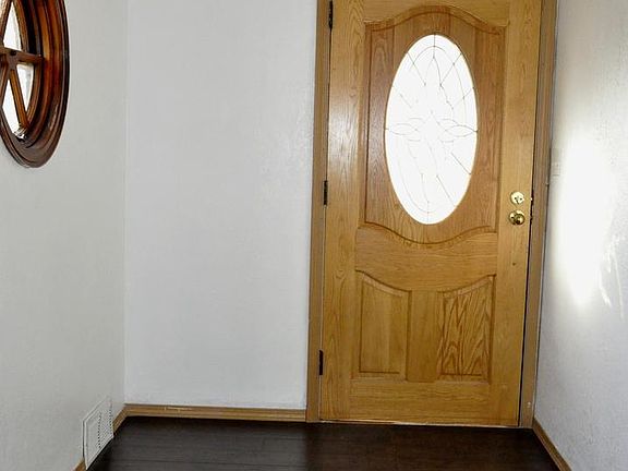 5th image of 601 5th Ave