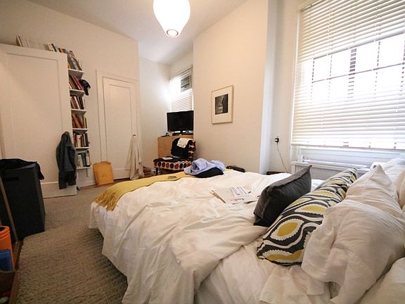 2nd image of 50 Grove St APT 2