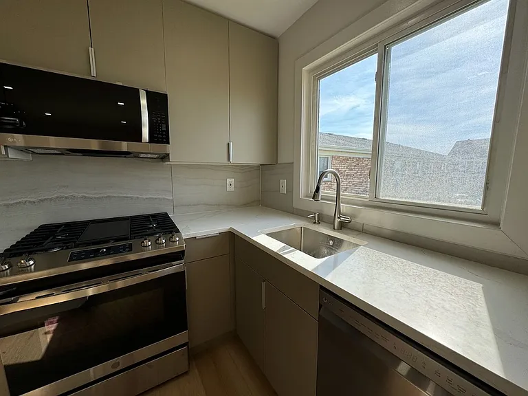 One Ocean Residences — Photo 12