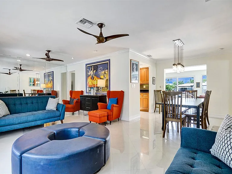 2051 Coral Reef Dr — Photo 7