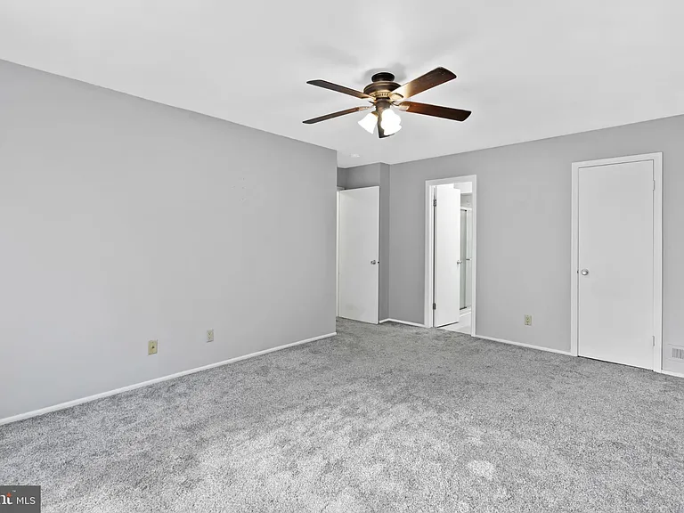 501 Harwood Ct #A — Photo 15