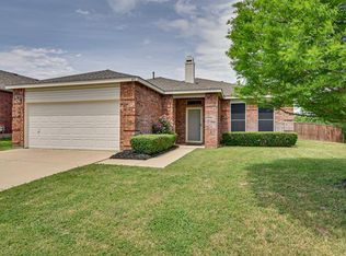 815 Dunkirk Ln, Arlington, TX 76017