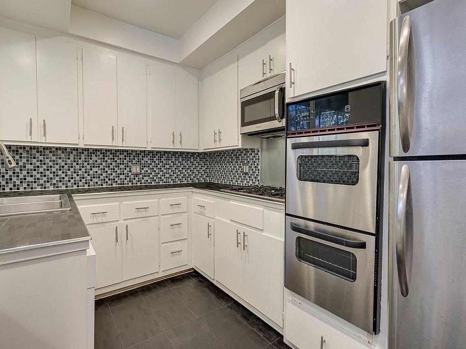 1st image of 1361 N Laurel Ave #14