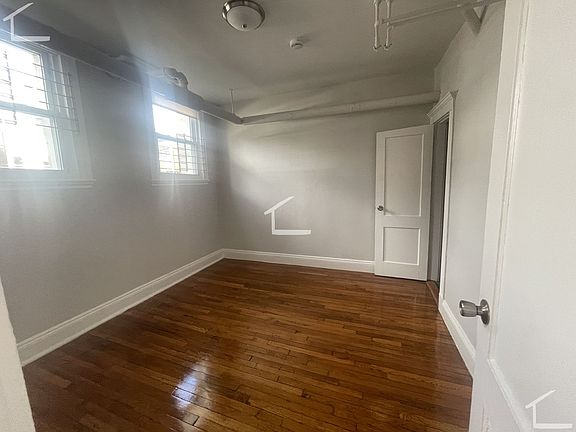4th image of 212 Kelton St #12