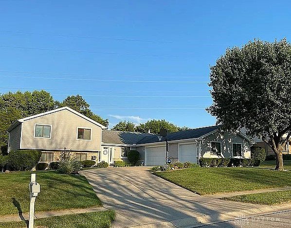 1st image of 1056 Woods View Ct