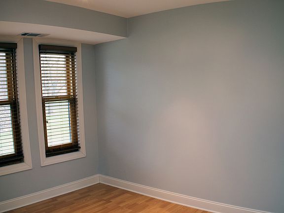 3rd image of 2208 Country Club Dr APT 11