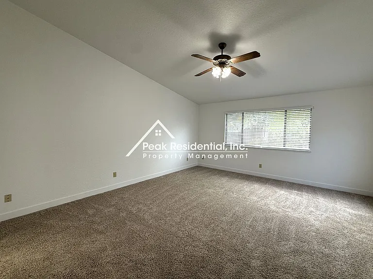 9378 Rolling Glen Ct — Photo 23