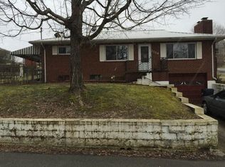 2004 Stephens St, Ashland, KY 41101