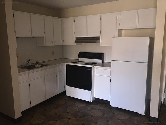 2nd image of 176 Presidents Ln APT 307
