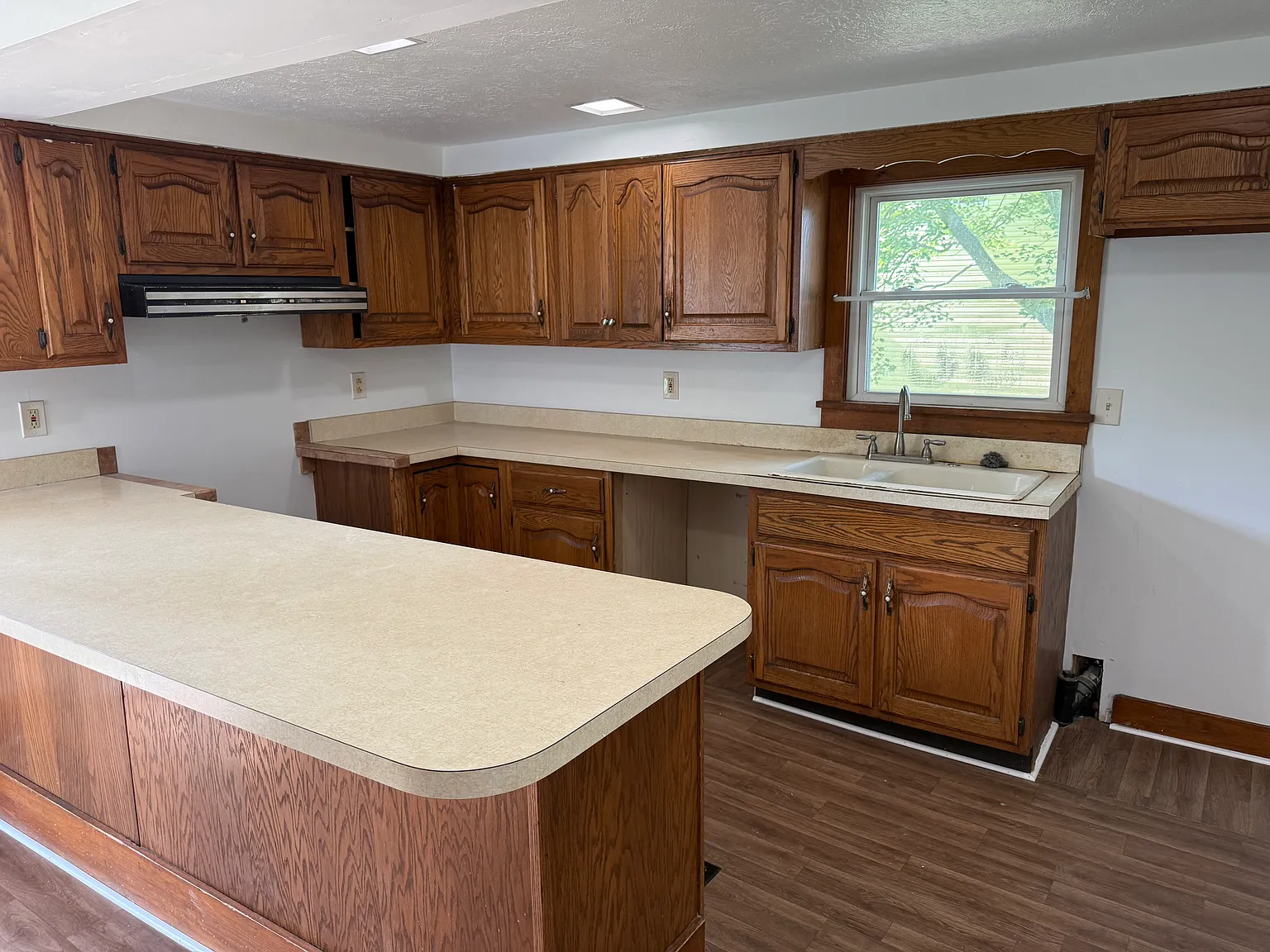 4 bed, 1630 sqft, $1,750 — Photo 4