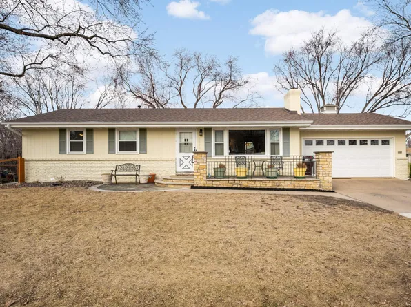 3600 Emilie Pl, Robbinsdale, MN 55422