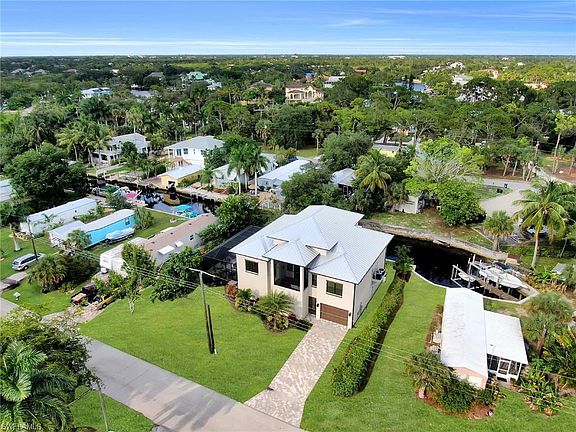 4th image of 27586 Tarpon Way