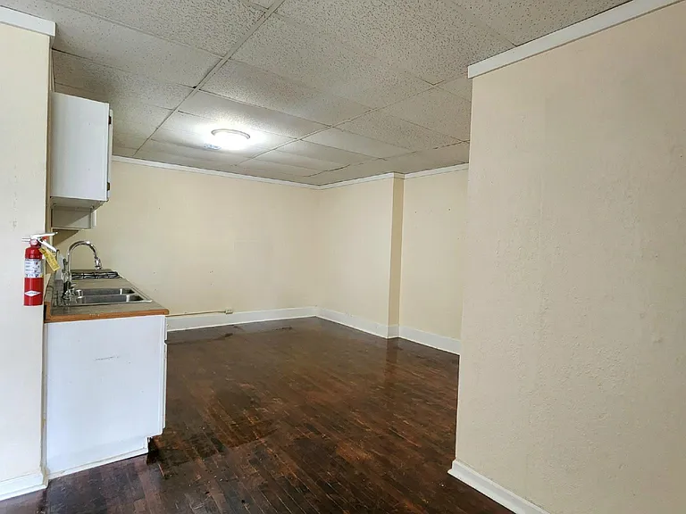 312 Sycamore St #10 — Photo 2