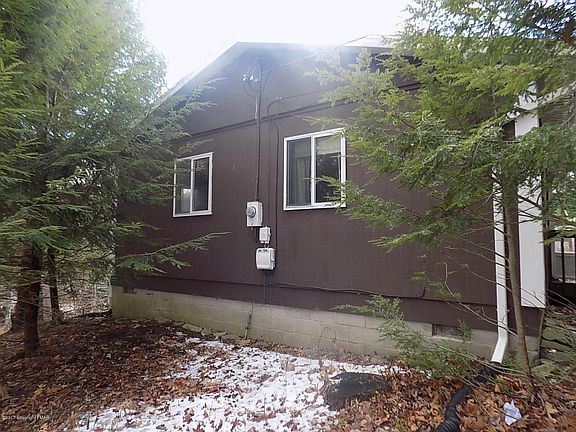 4th image of 3825 Lumberjack Dr