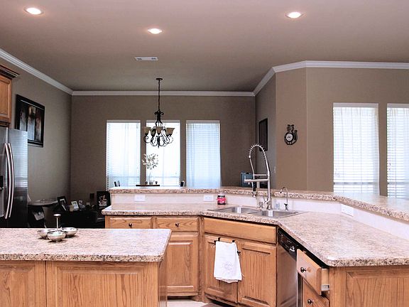 5th image of 4909 Woodhollow Dr