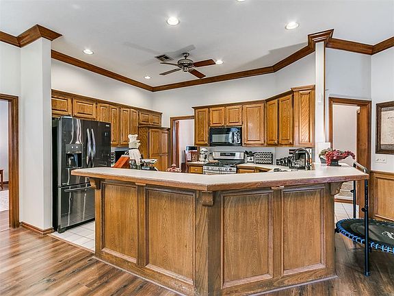 5th image of 10812 Quail Run Rd