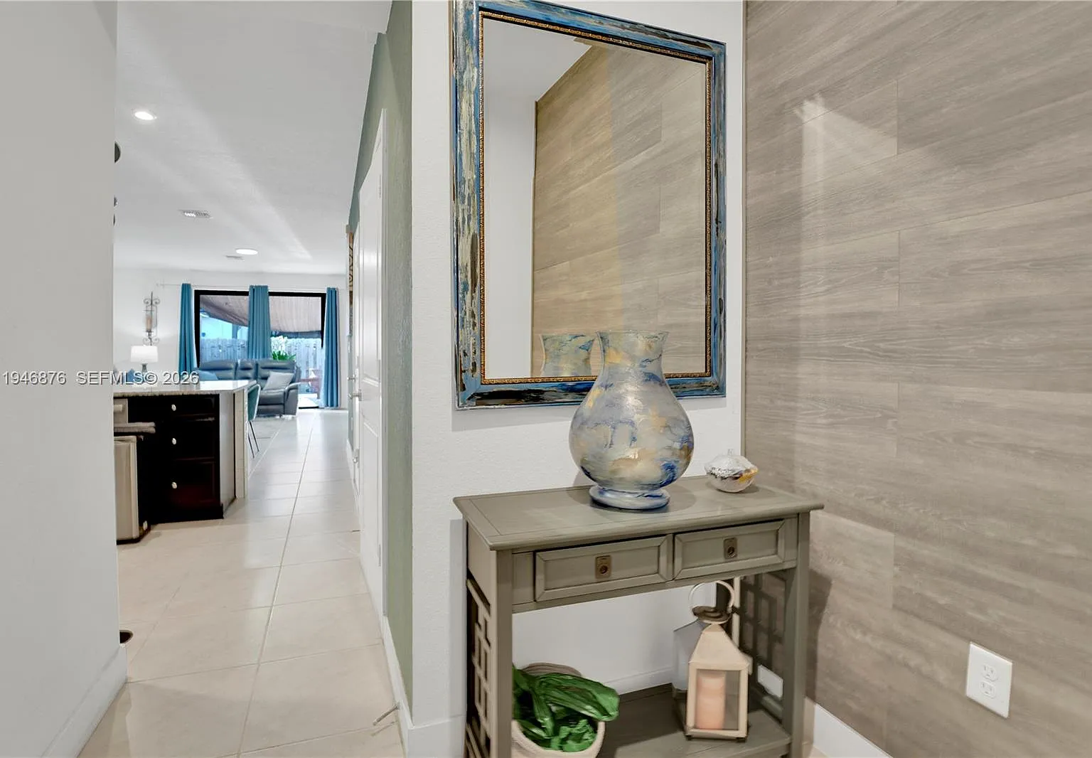 3 bed, 2.5 bath, 1530 sqft, $3,000 — Photo 2