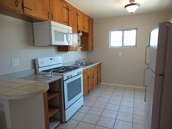 4th image of 1234 30th St APT 2
