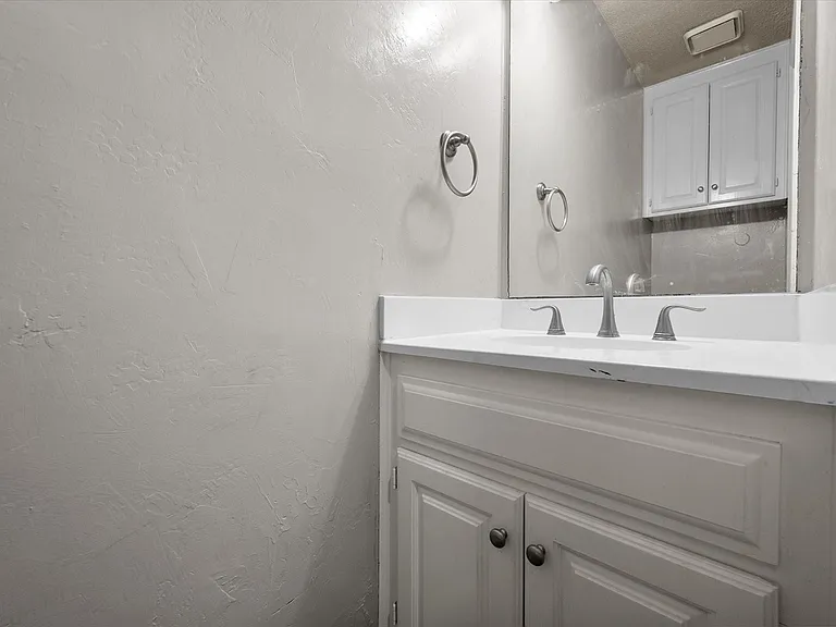 2312 Perkins Rd — Photo 17