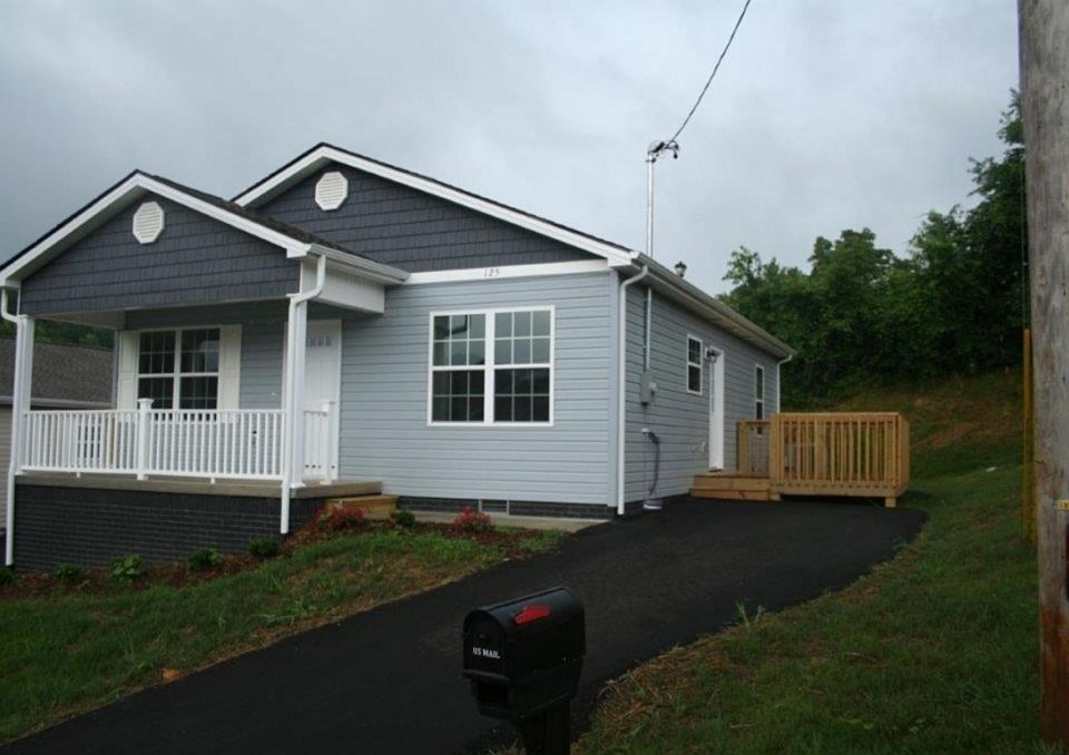 1st image of 125 Monarch Ct