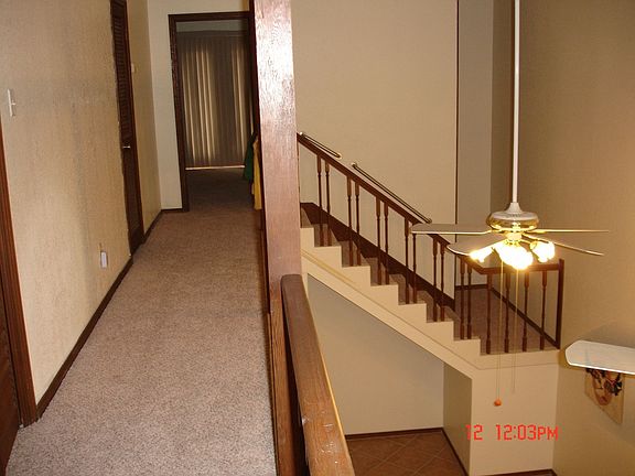 4th image of 2114 Joy St