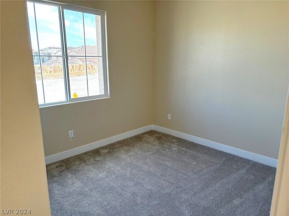 4th image of 6476 Columbidae Ave