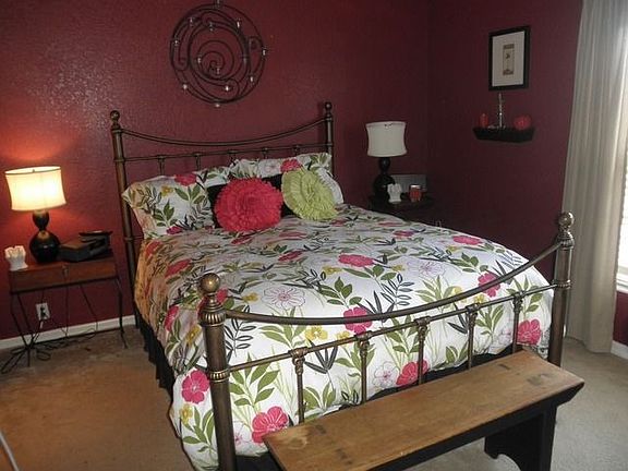 5th image of 354 Dover Pl APT 204