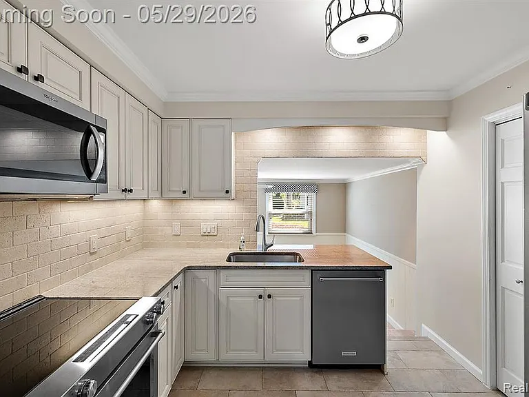 2546 Dorchester Rd — Photo 17
