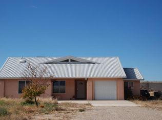 11 Artista Dr, Los Lunas, NM 87031