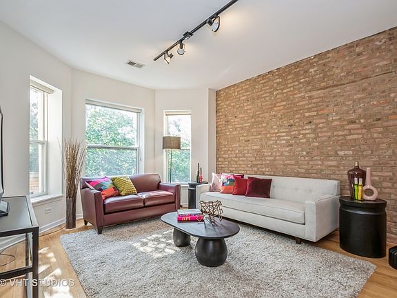 3rd image of 2437 N Kedzie Blvd APT 2N